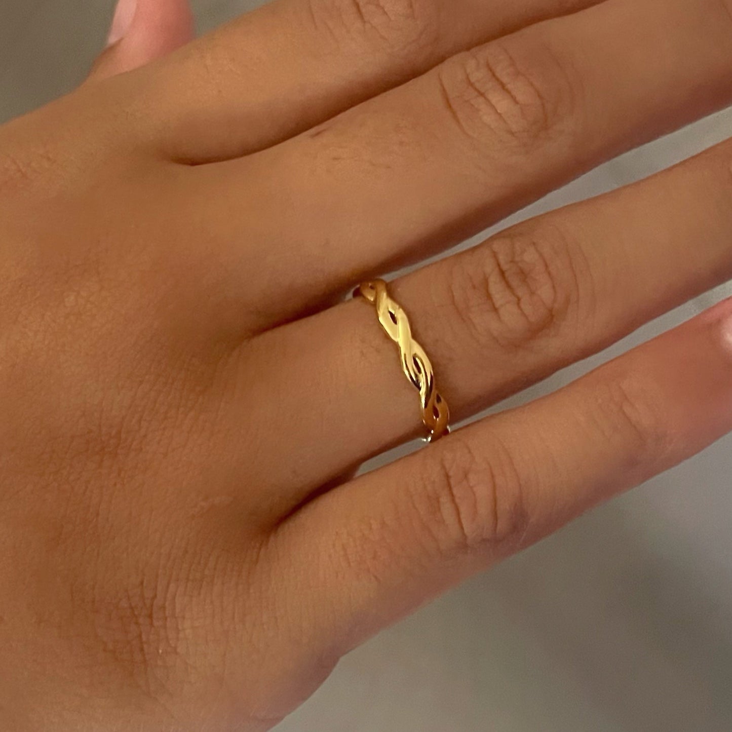 CLAUDIA RING