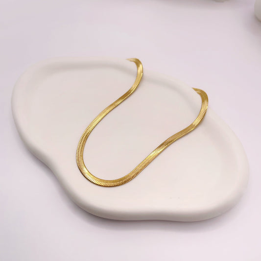 LEILA NECKLACE